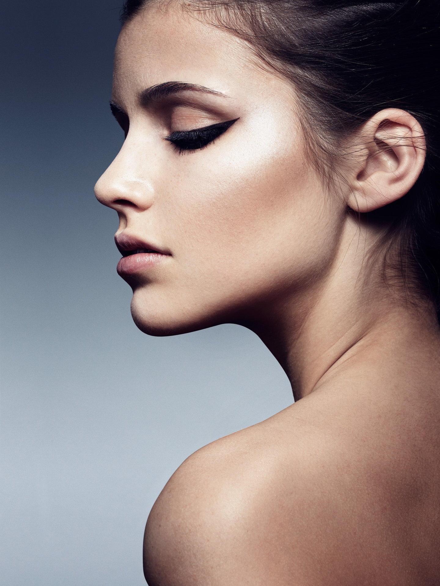 Make-up: Melanie Volkart Photographer: Charles-Elis Lathion  Model: Lisa-Rebeca
