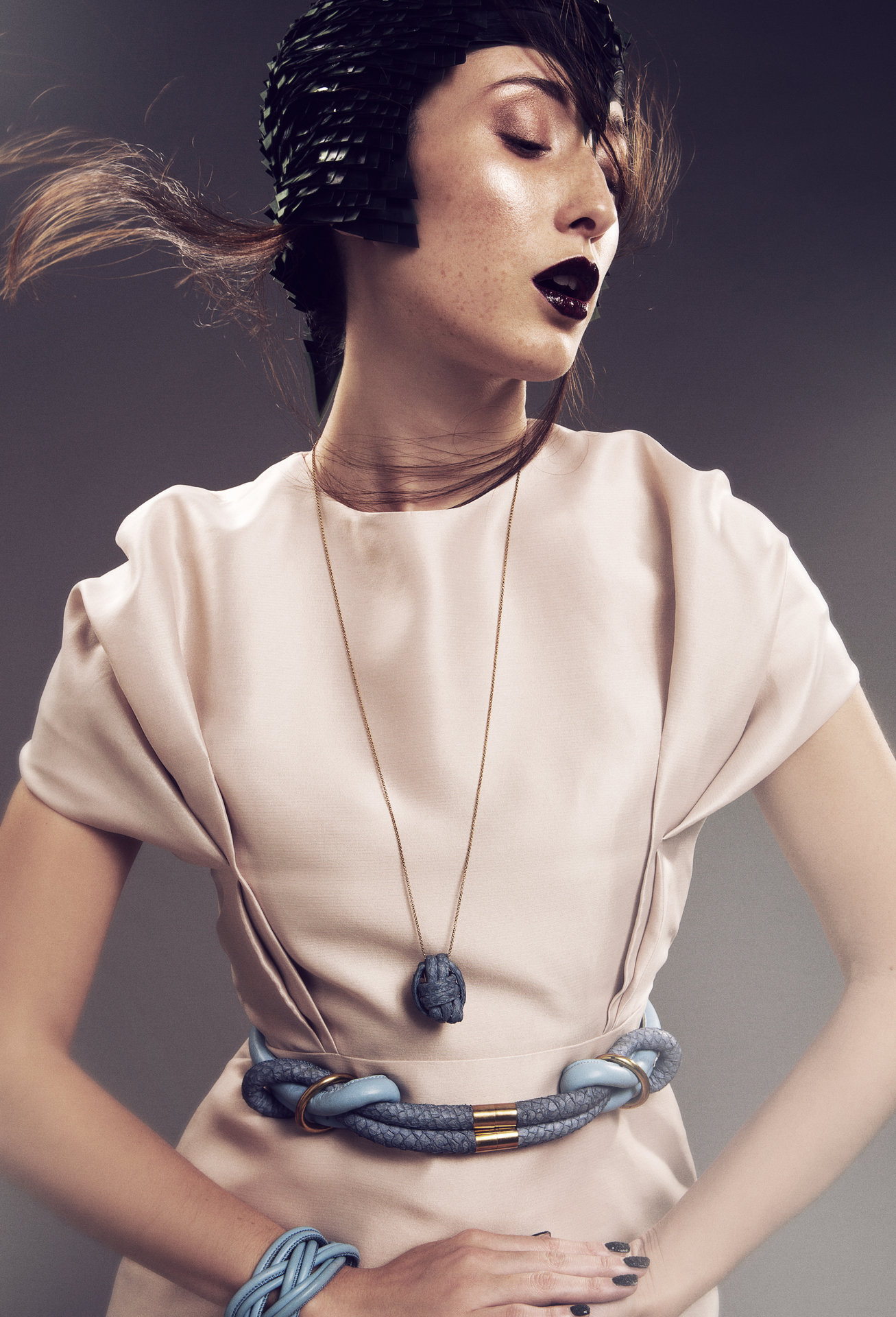 ROYAL BLUSH I Hair, Make-up & Manicure: Melanie Volkart Photographer: Ellin Anderegg Model: @Fotogen