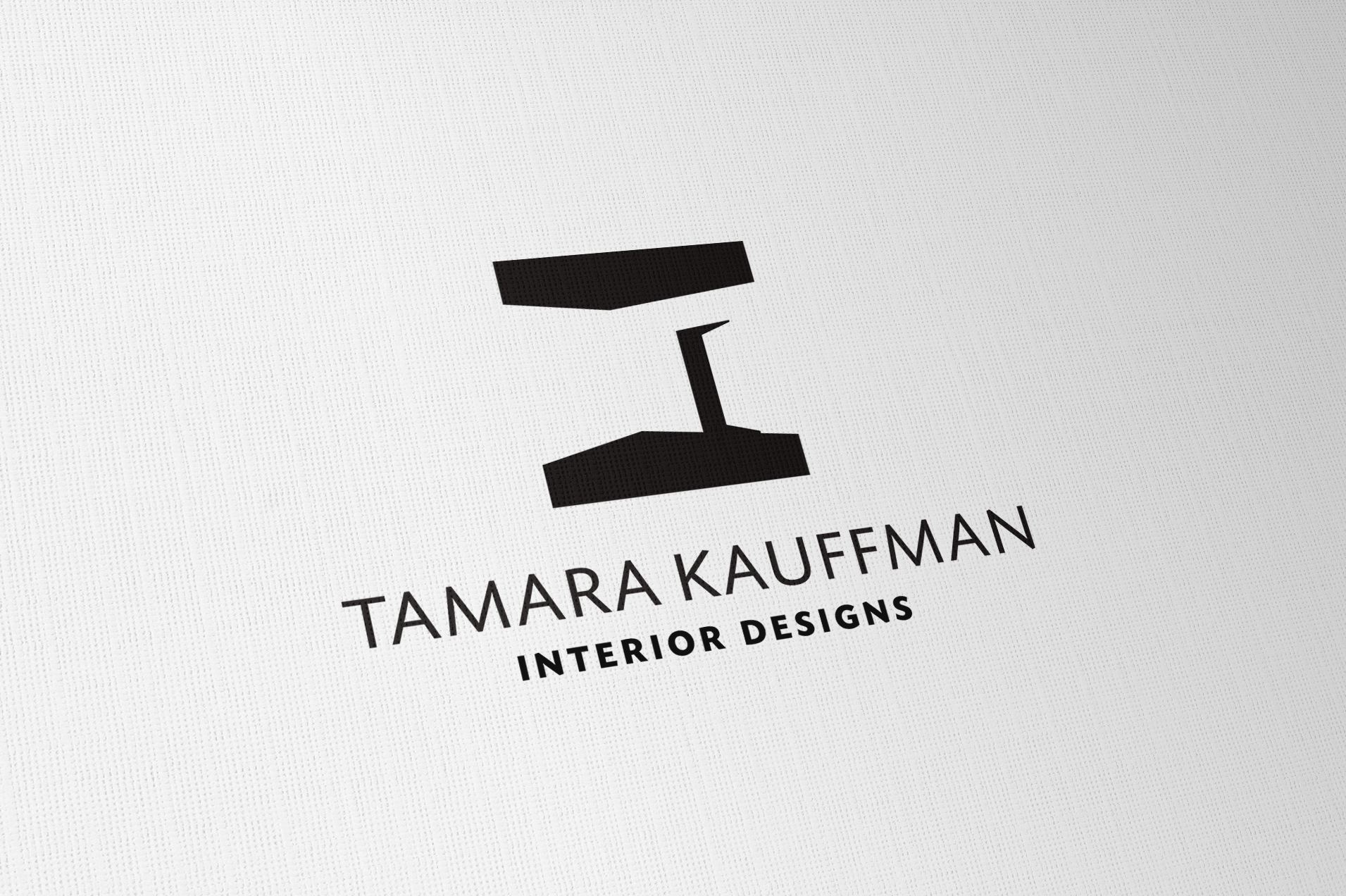 Логотип дизайнера